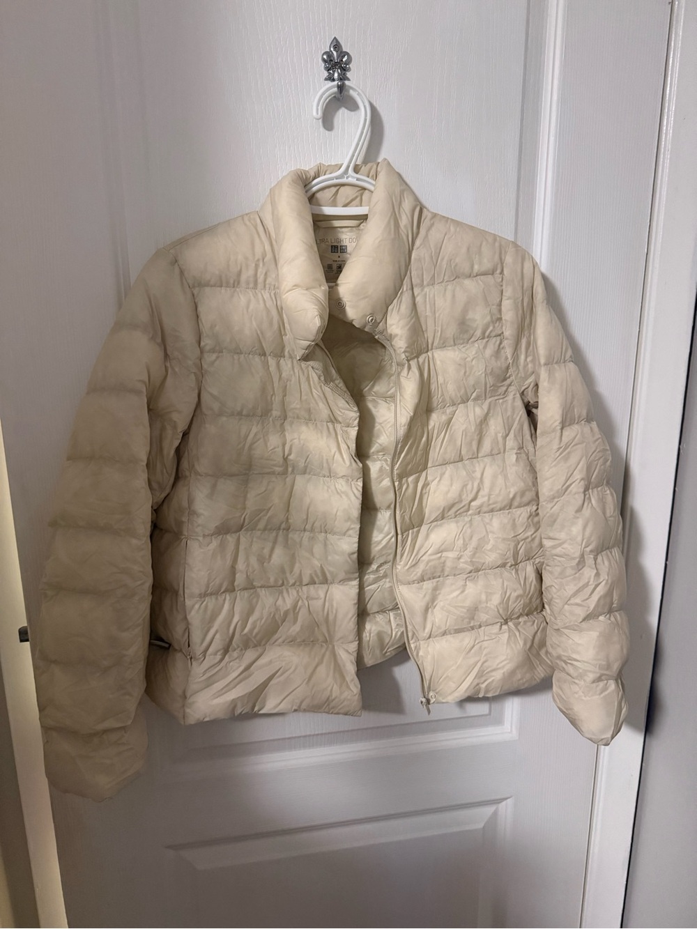 Uniqlo ultra light down jacket